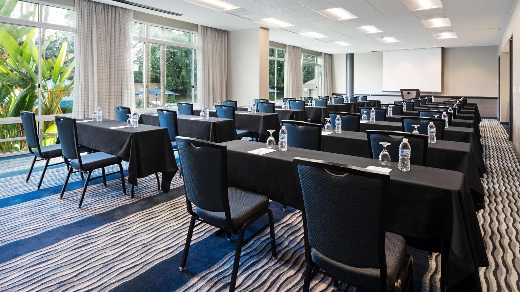 Doubletree By Hilton San Diego Del Mar Eksteriør billede
